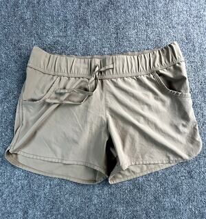 Magellan Fish Gear Water Repellent Shorts Women's L Gray